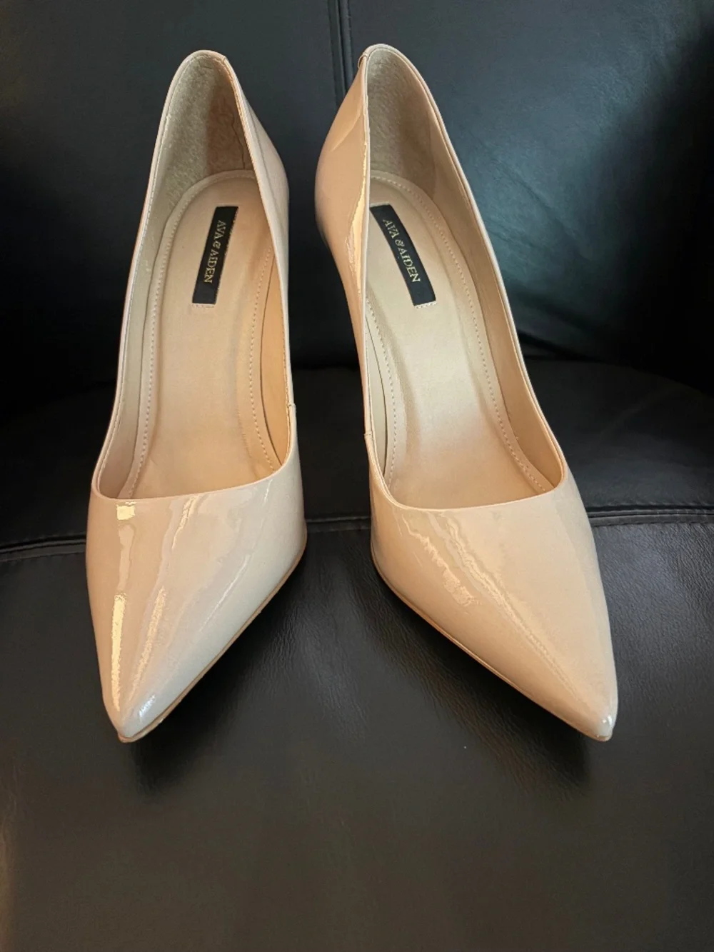 Ava & Aiden Nude Patent Pointed-Toe Stiletto Pumps - Size 8 w/matching bag